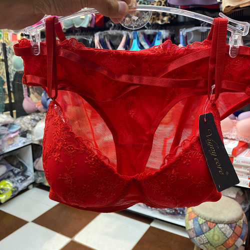 ست قرمز رنگ