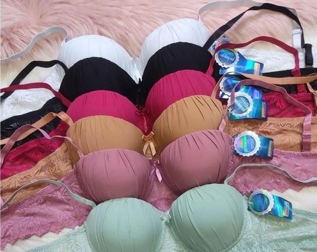 سوتین اسفنجی دکلته