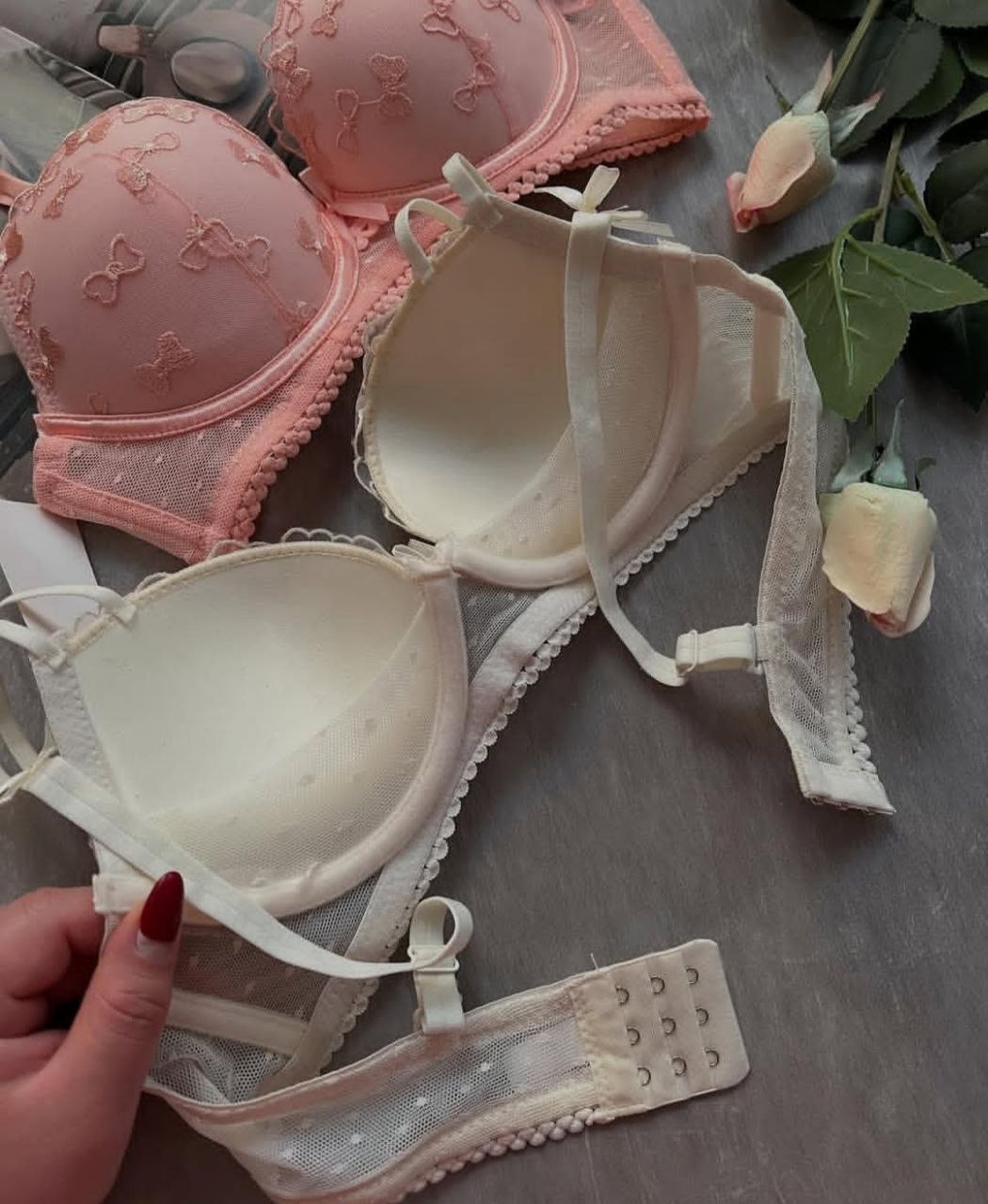 سوتین دخترانه